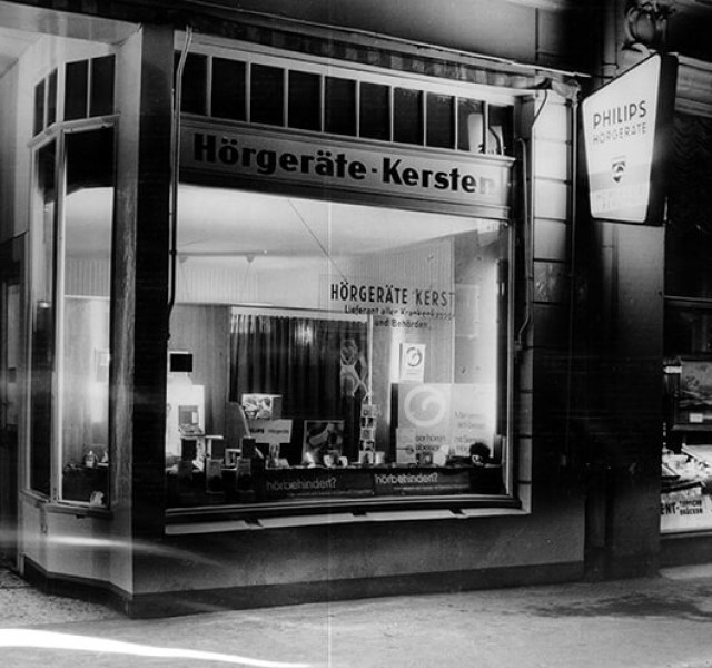 1957_luebeck_geschaeftseroeffnung
